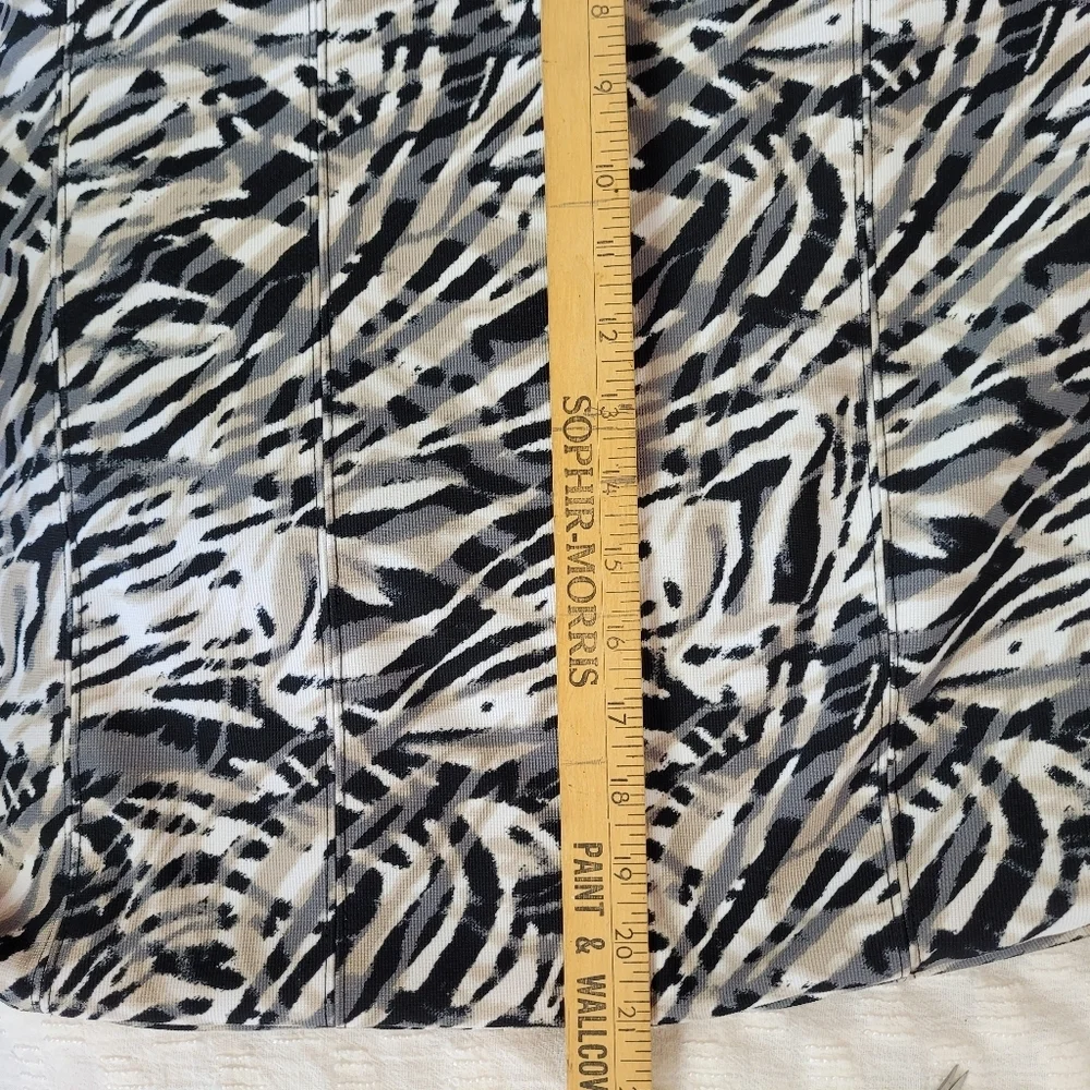 Alfani pull on tan gray ivory black zebra print lined pencil skirt casual work L